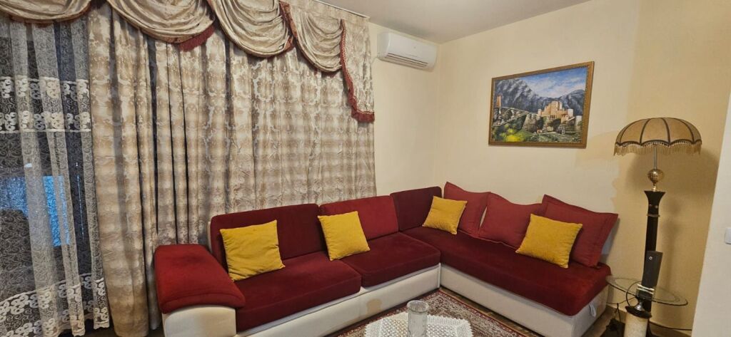 Apartament 1+1+Post Parkimi tek Rr. Kosovareve