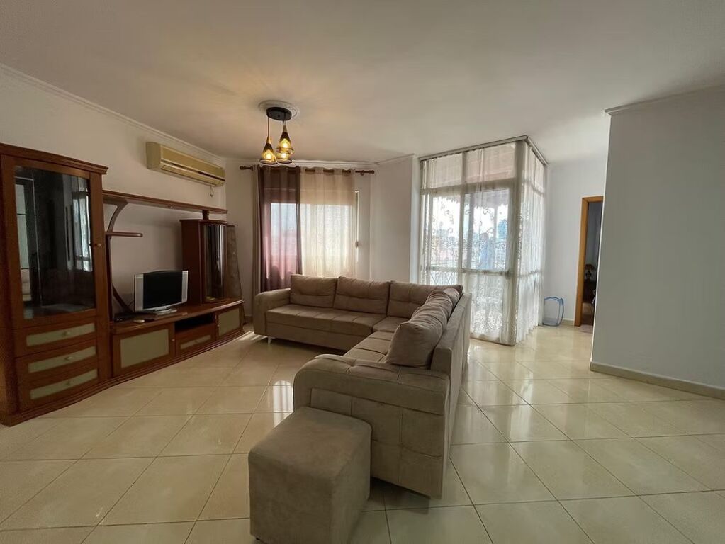 Apartment 2+1+Veranda for rent at Barrikadave Street.