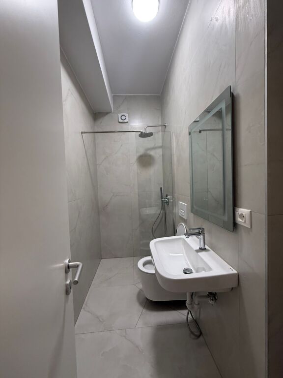 Jepet me qira apartament 1+1, tek kompleksi Kadiu ,Ali Dem