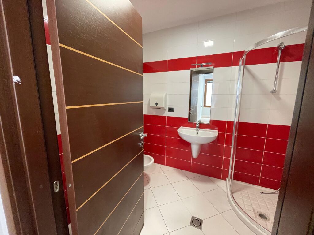Spazio Ufficio in Affitto presso Hilton Garden Inn, Delijorgj