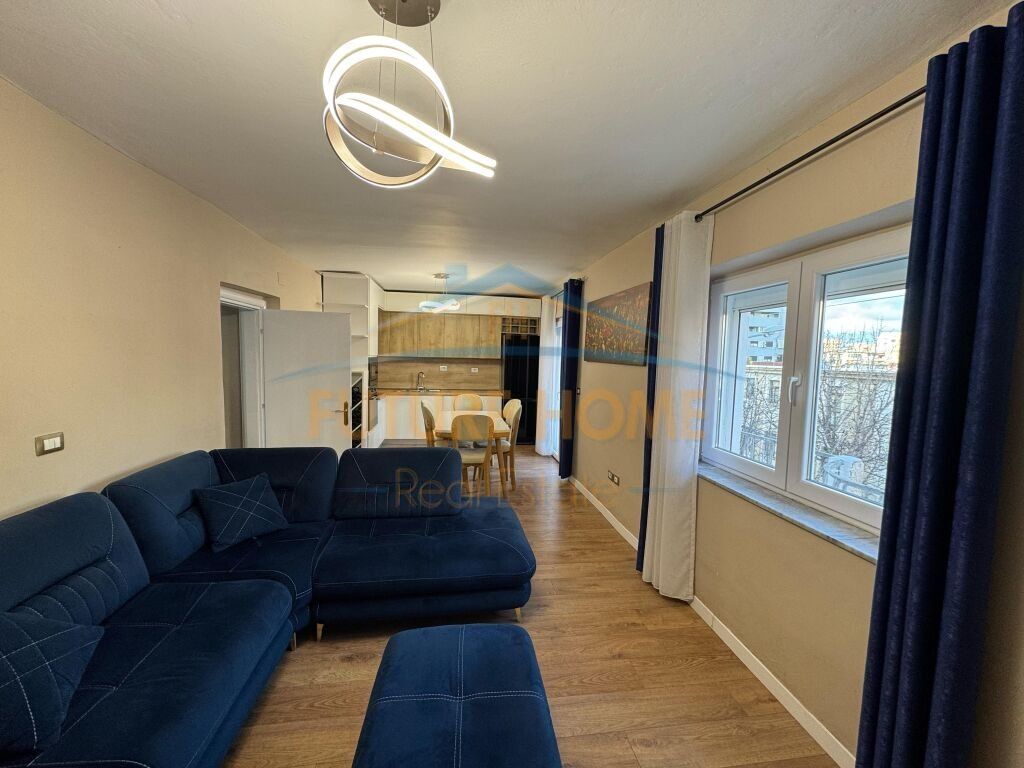Shitet, Apartament 2+1+2, Muzeumi, Durrës