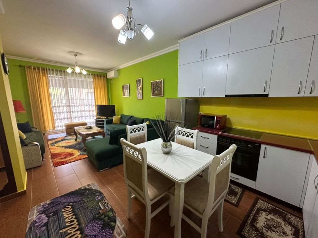 APPARTAMENTO 1+1 IN AFFITTO VICINO A 21 DHJETORI 50.000 LEKE