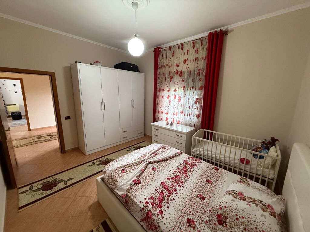 Affittasi 🏠Appartamento 2+1 con parcheggio 🅿️📍vicino a Casa Italia, arredato parte di una villa✨