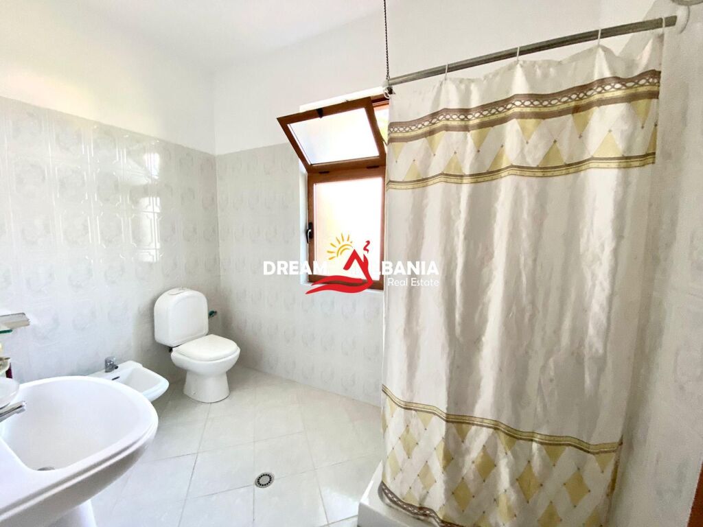 Jepet me qera kati i pare i nje Vile  + Parkim prane Ambasades Turke, Tirane (ID 4251191)
