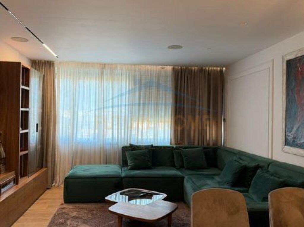 Apartment 3+1+2 + 2 Parking Spaces for Sale, Elbasan Street