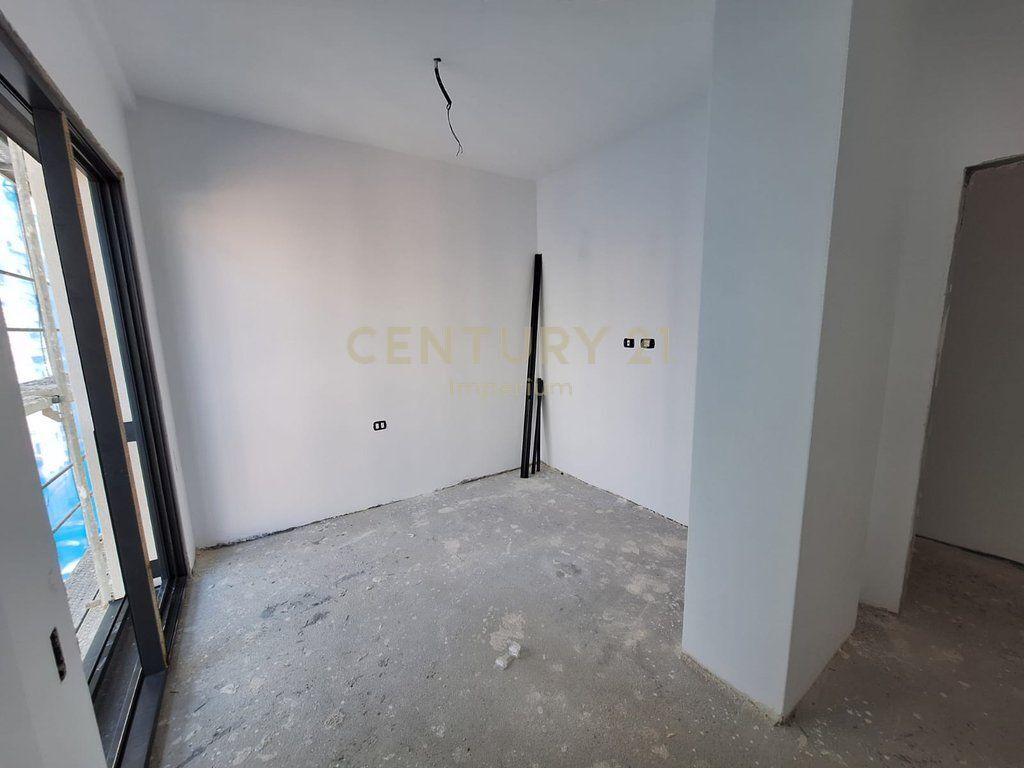 2+1 apartment for sale in Kristal Building, Paris Commune!