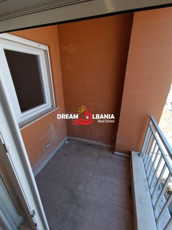 Appartamento 2+1 in Vendita vicino a Scuola Rossa a Tirana (ID 41212215)