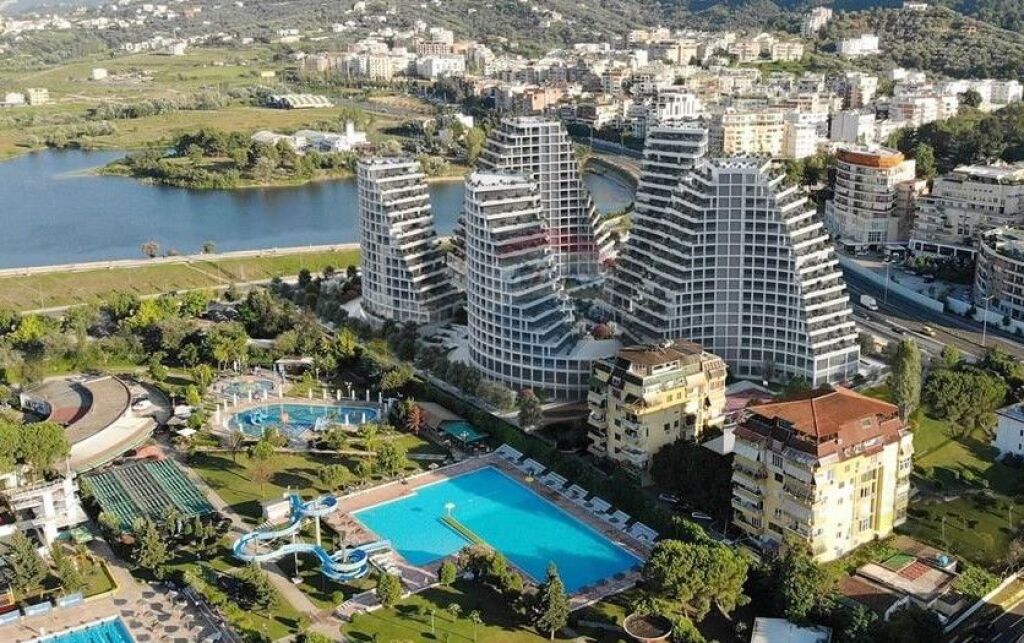 SHESIM APARTAMENT 2+1+2 dhe Post Parkimi LAKE VIEW ID: 530491002-211