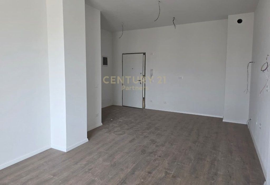 FOR SALE APARTMENT 1+1+2 AT Bulevardi Ri