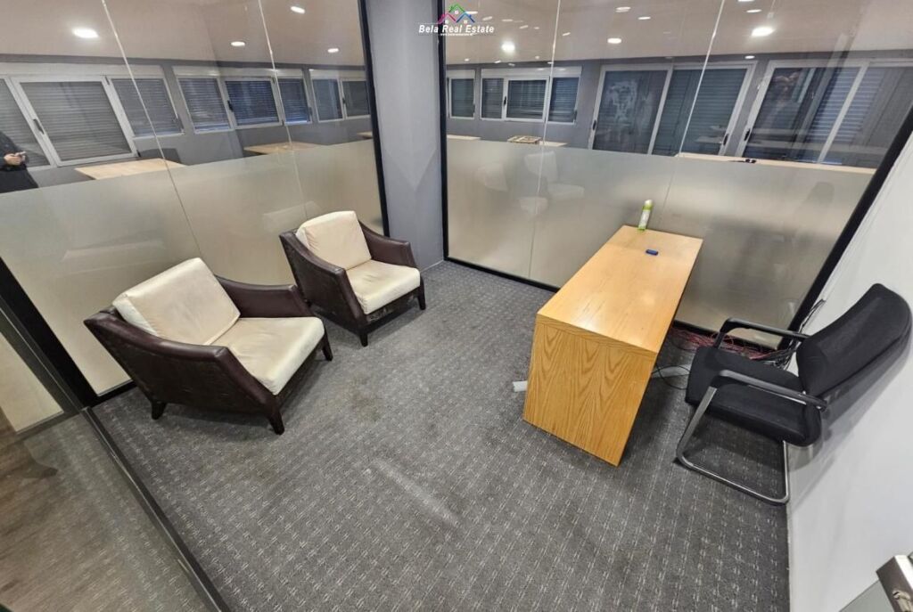Ufficio In Affitto Presso L'ex Mercato Elettrico (ID BZ2779) Tirana
