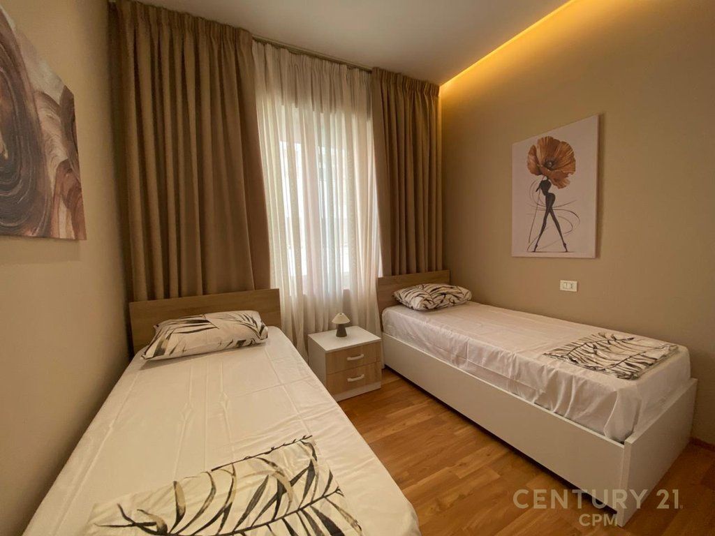 Apartament 2+1 Me Qira në Ish Blloku, Tiranë - 1300€ | 78 m²