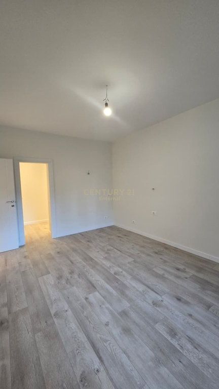 Appartamento / Ufficio 3+1+ cucina separata in Affitto in Centro