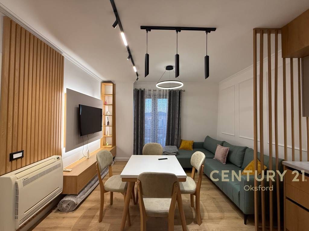 Japim me qira apartament 1+1 prane qendres!