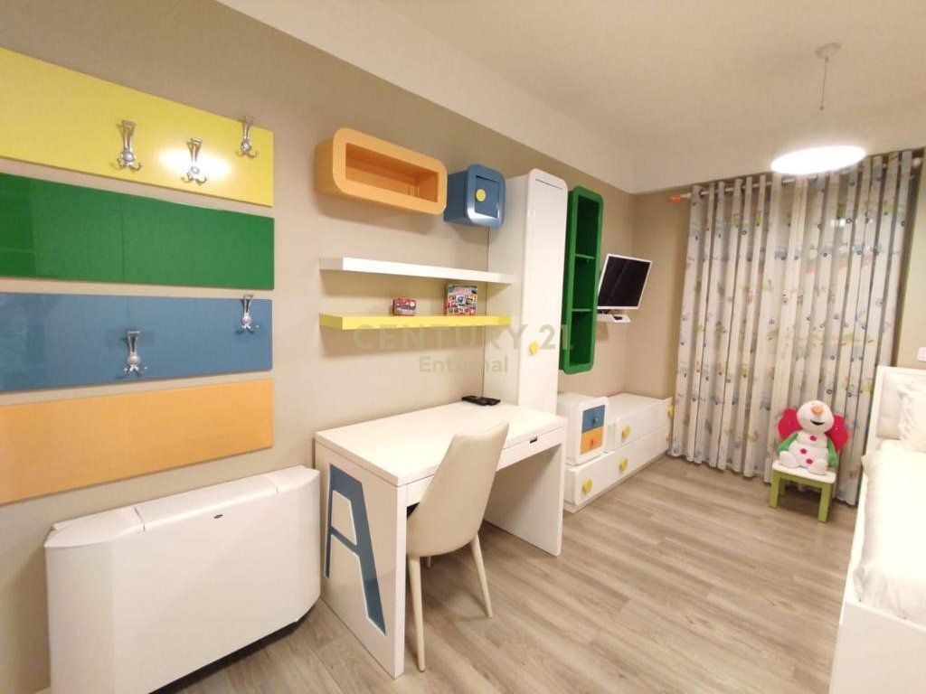 Appartamento 3+1+2 in affitto a Nobis, Lago