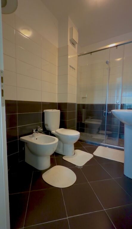 Apartament me qera 2+1 , kopshti botanik