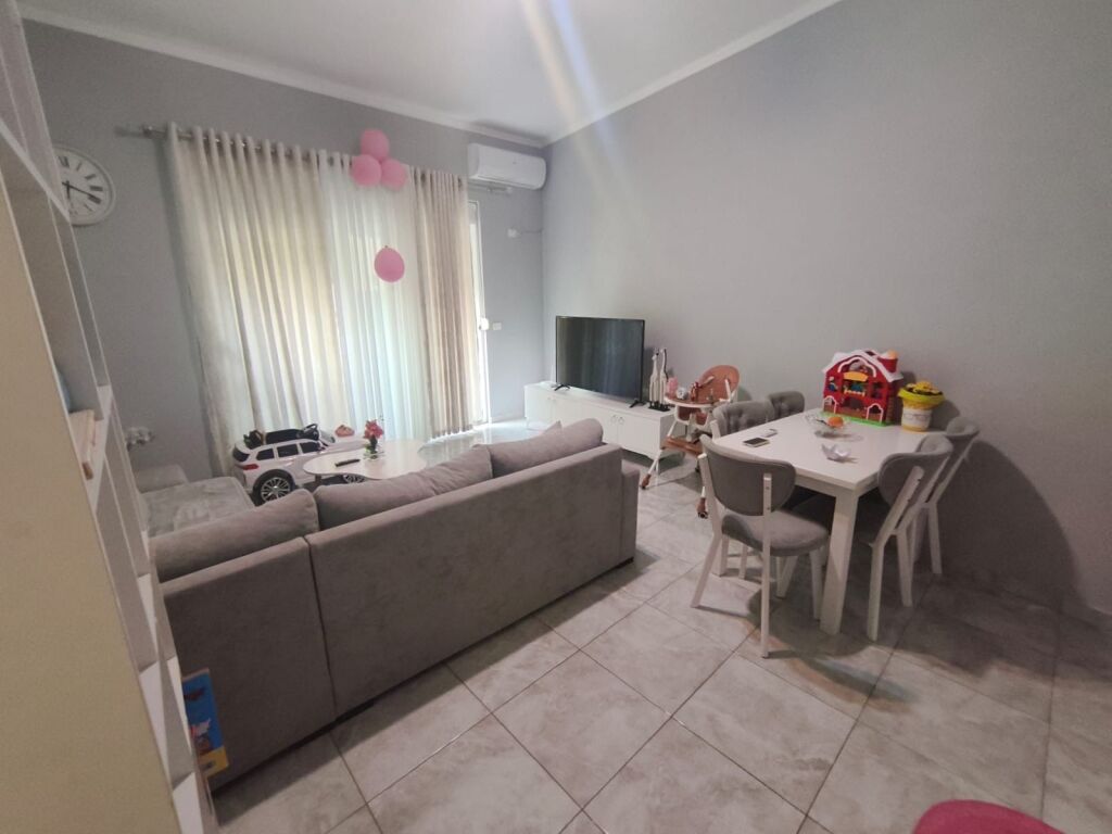 Apartament 2+1 ne Fresk afer Restorant Freskut