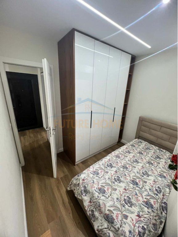 Qera, Apartament 2+1 + Verandë, Ish Fusha e Aviacionit, Tirane