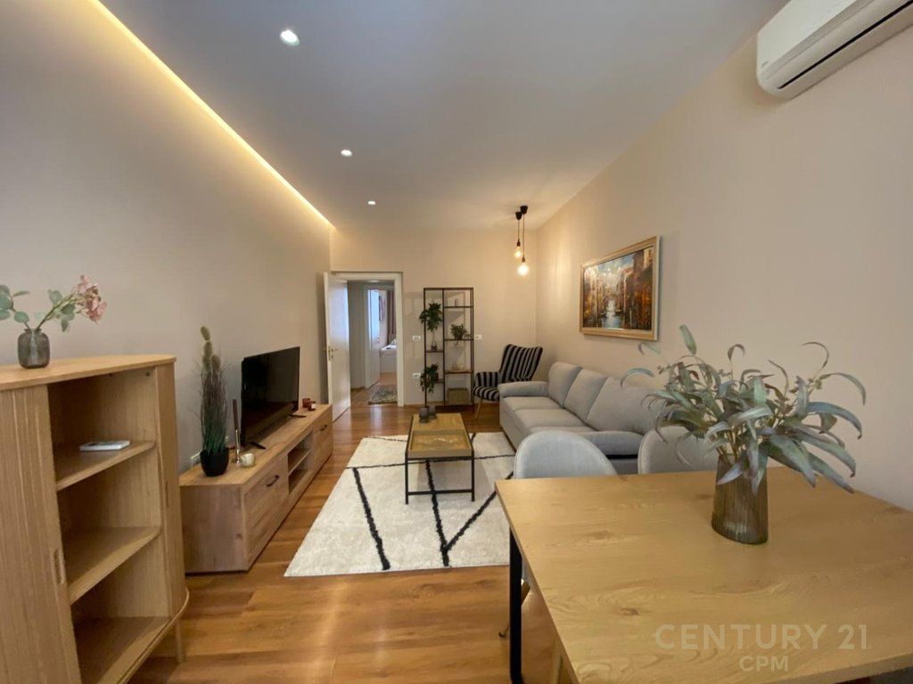 Apartament 2+1 Me Qira në Ish Blloku, Tiranë - 1300€ | 78 m²