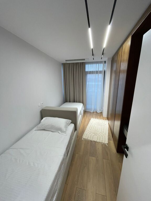 Appartamento in Affitto 2+1+Posto Auto Presso Lake View Residence (ID B2201873) Tirana