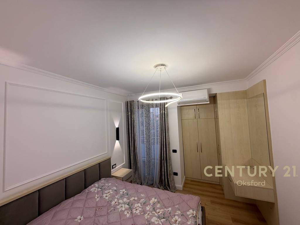 Japim me qira apartament 1+1 prane qendres!