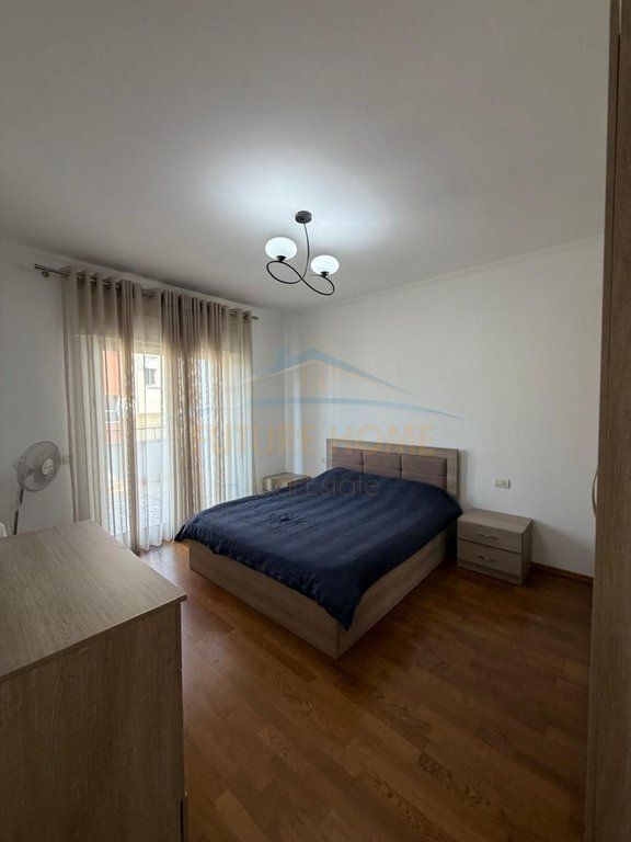 Qira, Apartament 3+1+2, Kopshti Zoologjik, Tiranë.
