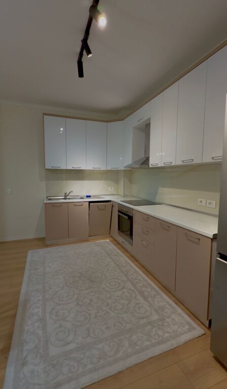 Apartament me qera 2+1 , kopshti botanik
