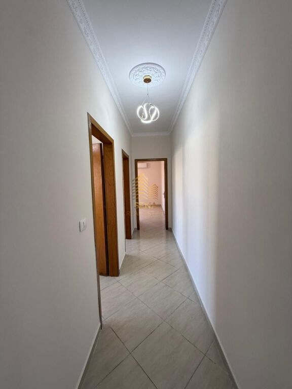 Rent, Business premises 3+1+2+2blk, Selvia, 1000 Euro/month