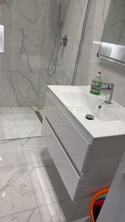 Apartament 1+1 Me Qira në Bulevardi i Ri, PRANE SPAK,Tiranë!