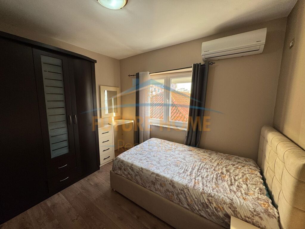 Shitet, Apartament 2+1+2, Muzeumi, Durrës