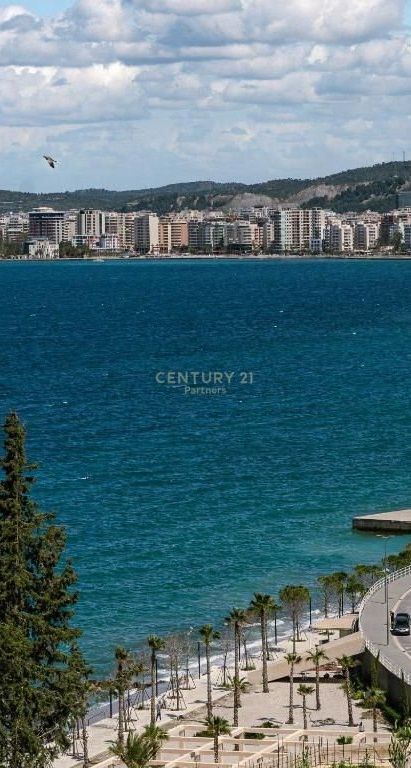 Minihotel for rent at Uji i Ftohte Vlore