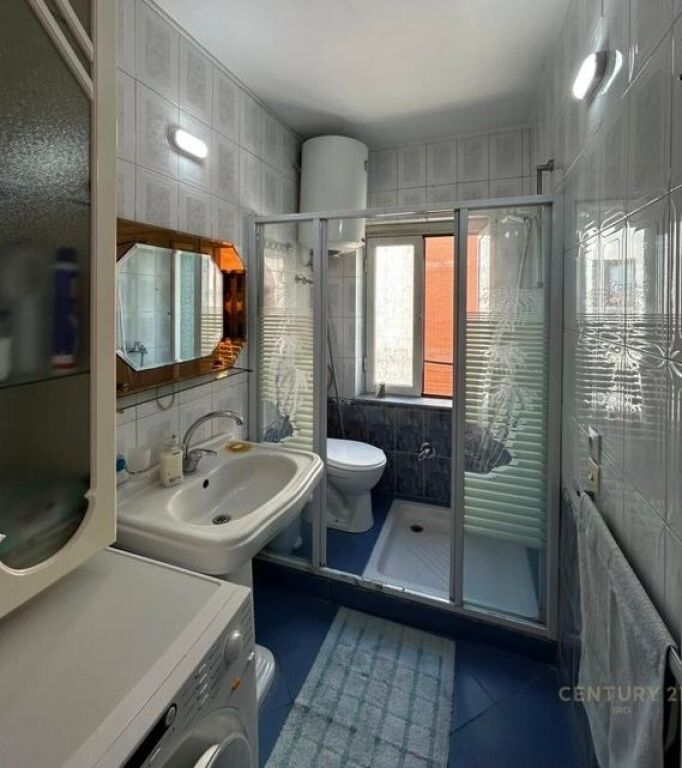 2+1 apartment for rent on Dibra street