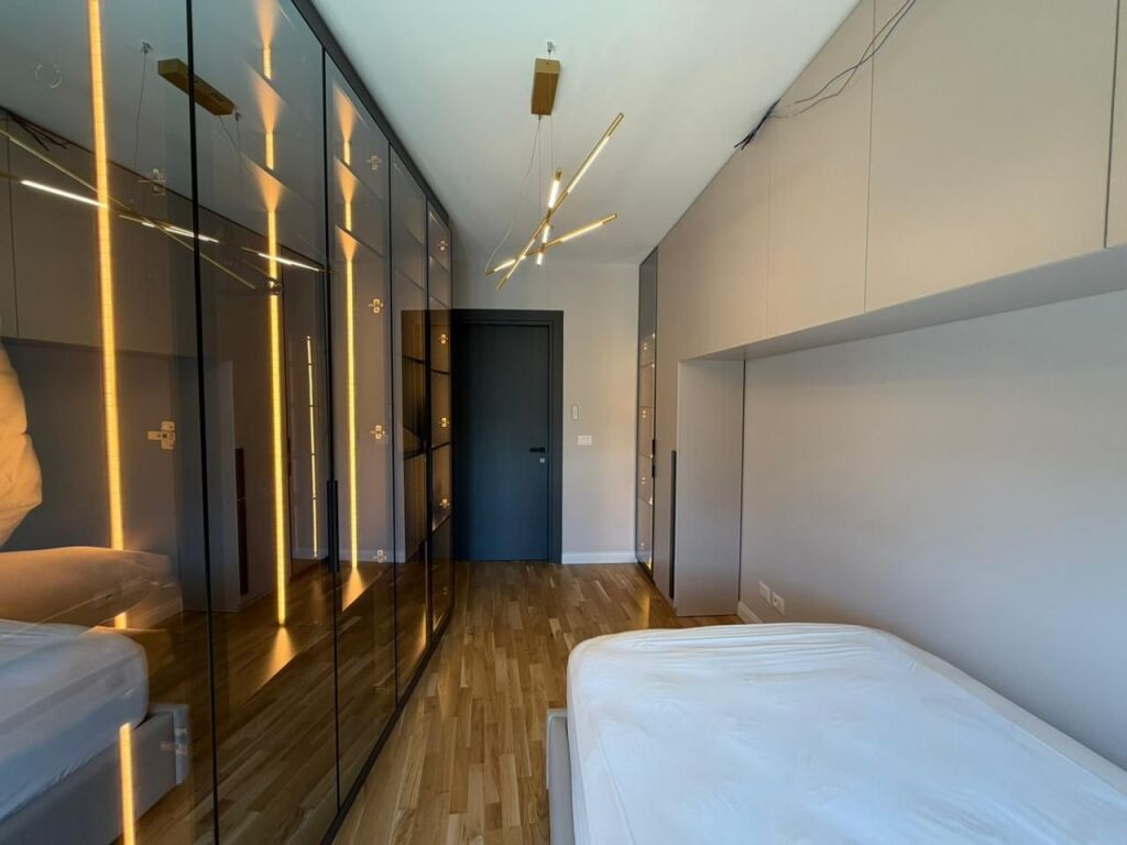 Apartment 3+1+Parking for rent at Lake View Residence.