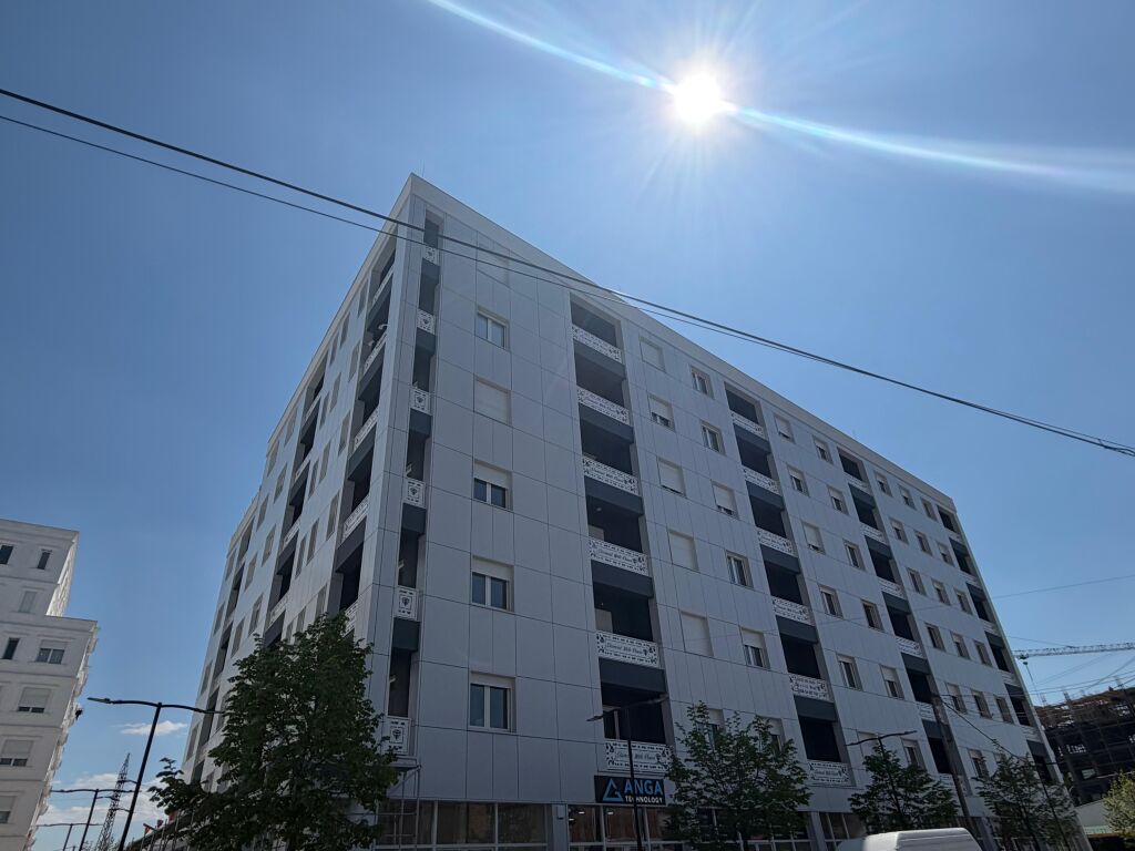 Vendesi in vendita Appartamento 2+1+balcone presso Rrethi Ullirit, Kamez