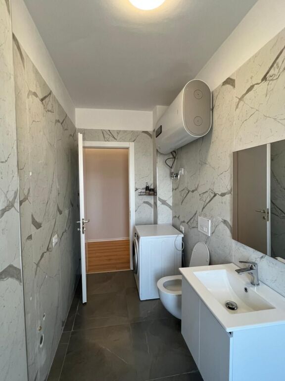 🏠 In Affitto: Super Appartamento 2+1+2wc &amp; 1 Balcone + Posto Auto (📍5 Maji / BlackStone Lounge)🔥 Prima Volta in Affitto || 100% nuovo ✨️ 80,000 Lekë / Mese💶