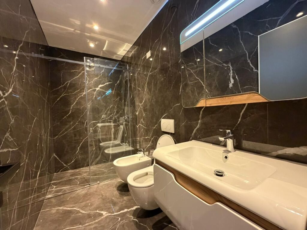 Apartment 3+1+Parking for rent at Lake View Residence.