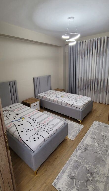 📌 Affittasi appartamento 2+1+2 al Kristal Center, vicino al Comune di Parigi