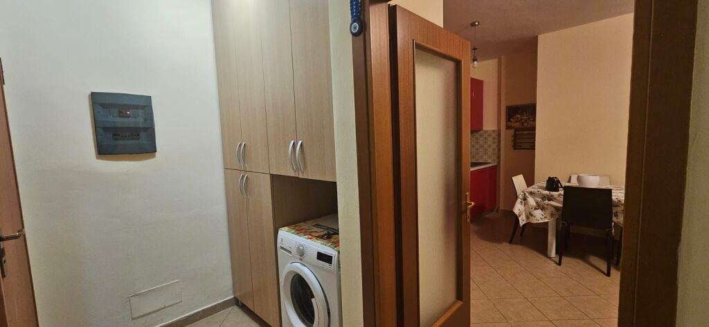 Apartament 1+1+Post Parkimi tek Rr. Kosovareve