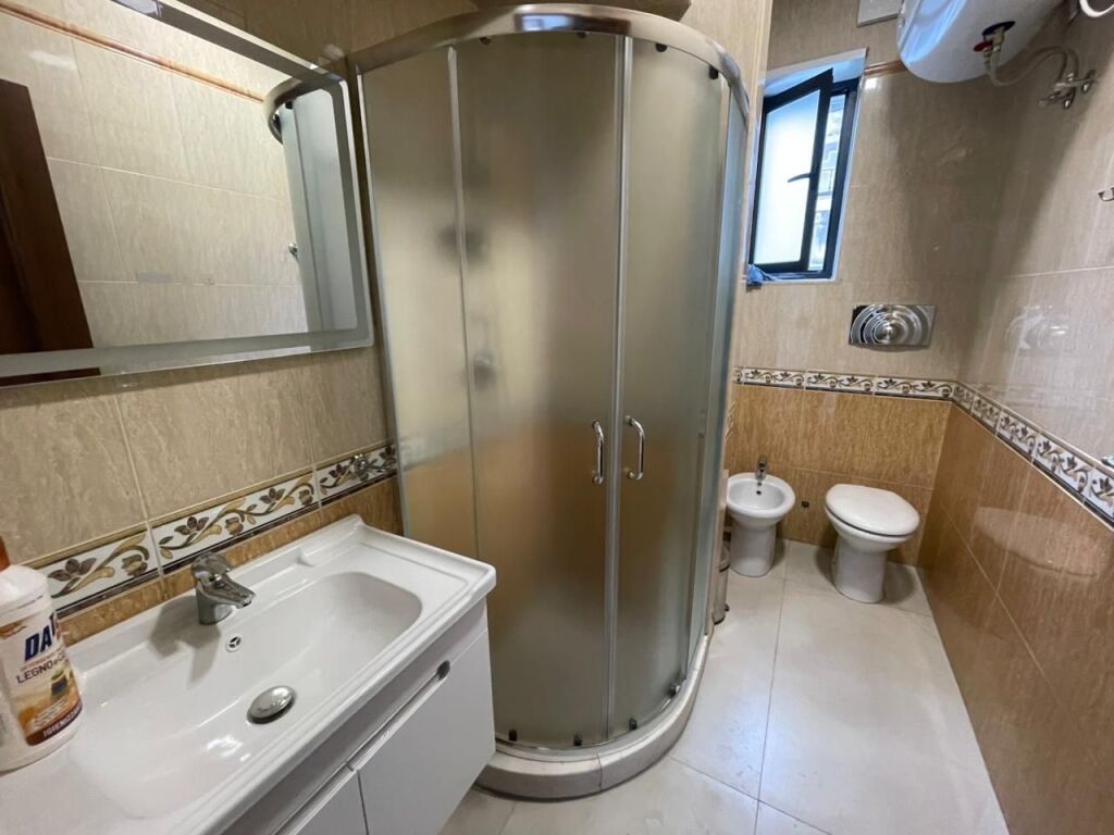 Spazio Ufficio in Affitto a Bllok