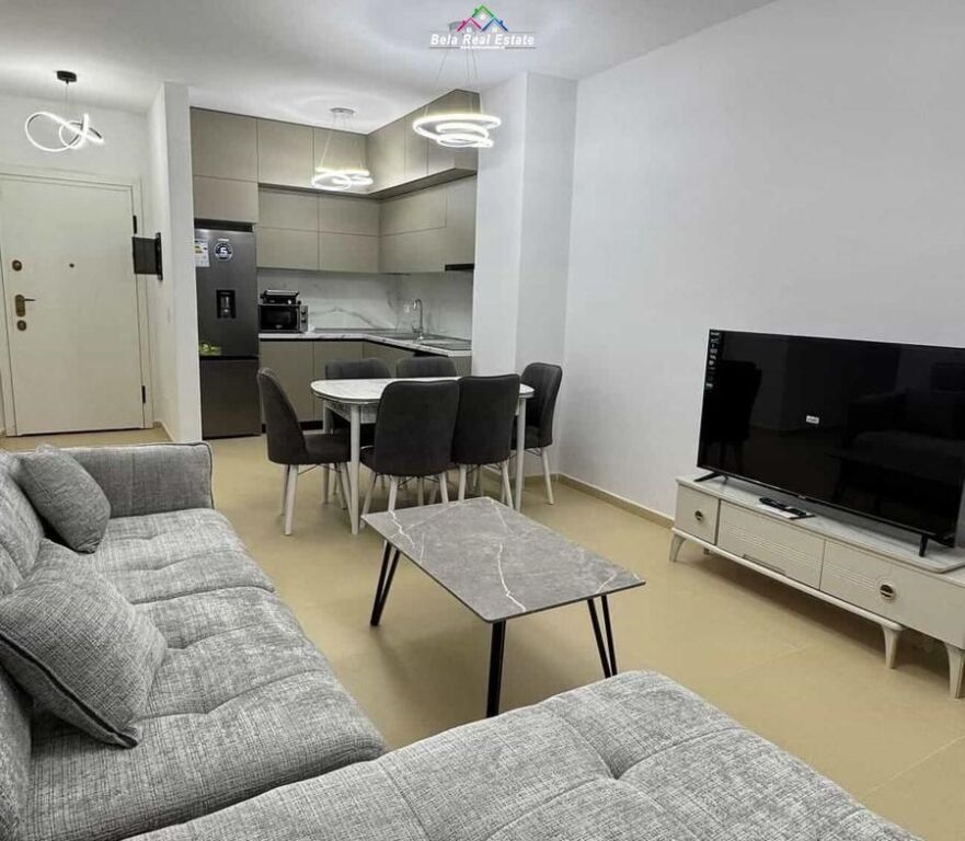 Appartamento In Affitto 2+1 Vicino al Vecchio Parco (ID B2201872) Tirana