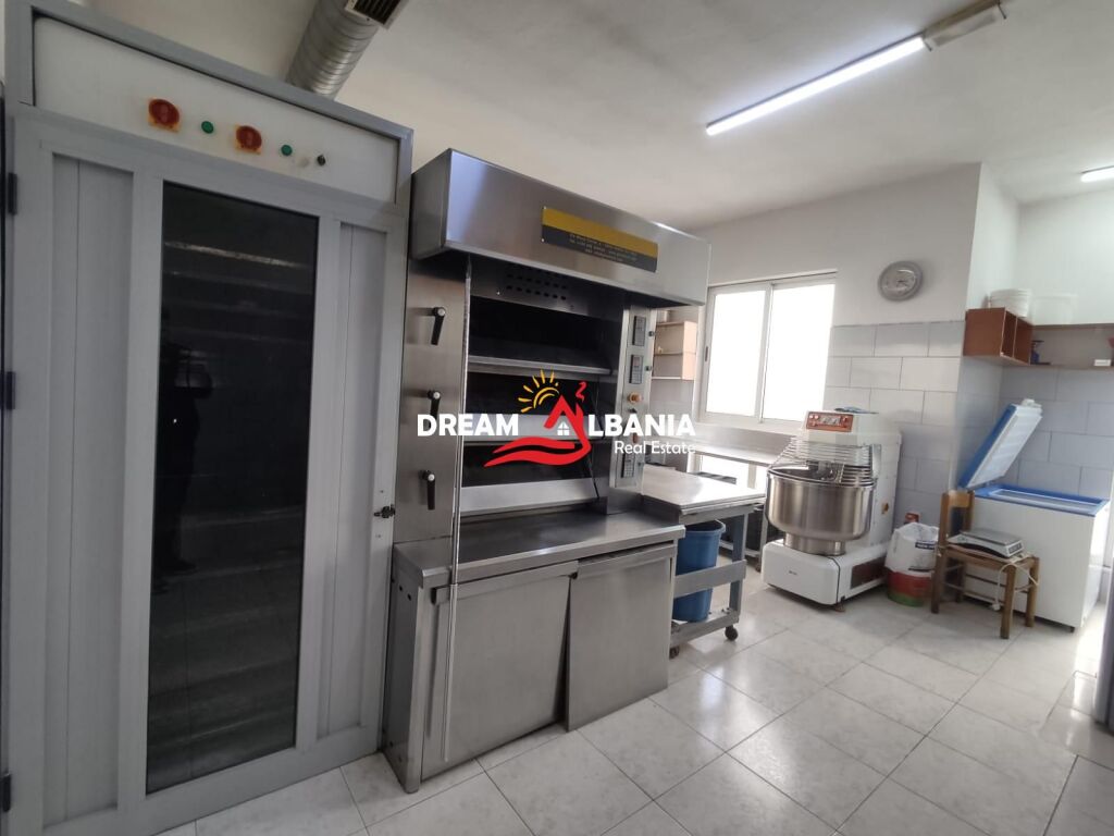 Shop Duplex for Sale together with Bakery Business in the Lapraka area (ID 4171628)