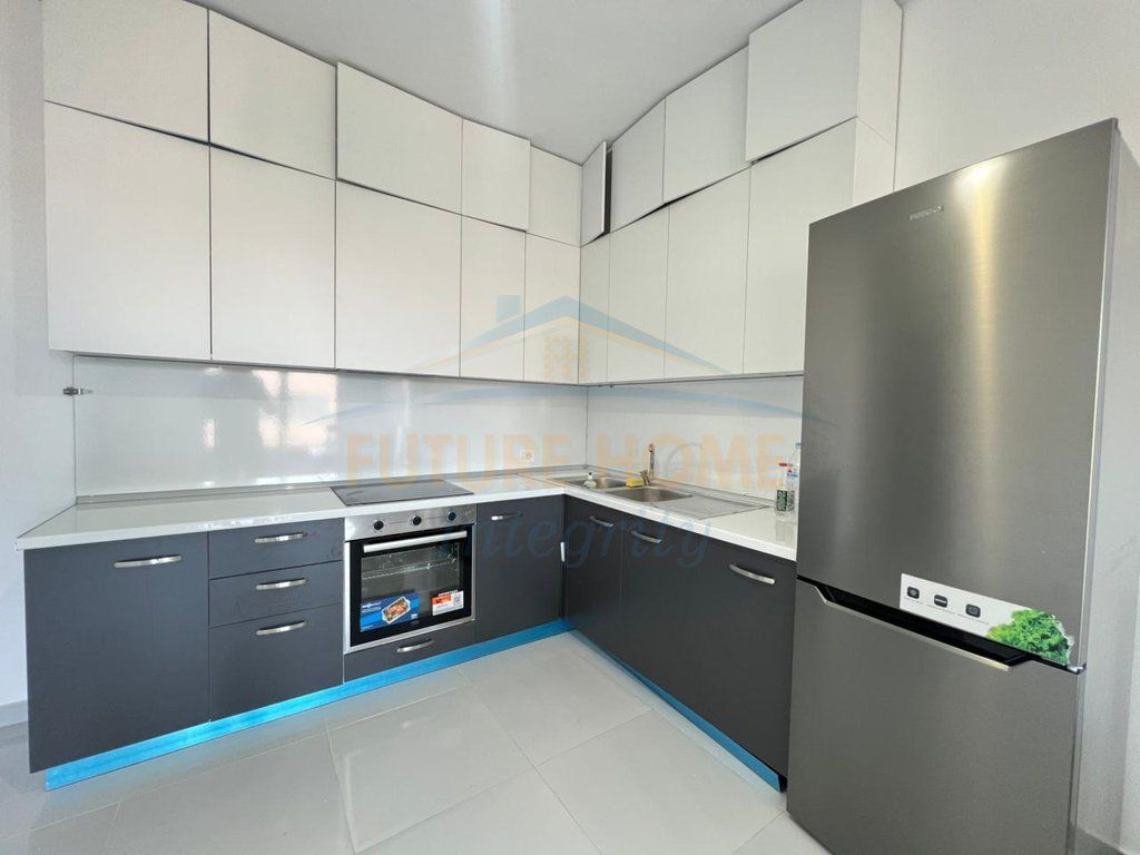Affitto, Appartamento 2+1+2, Via 5 Maji, Tirana.