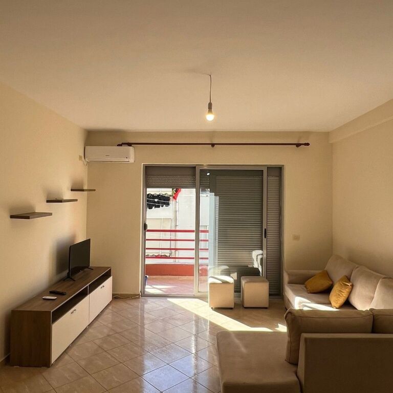 🏡✨ Affittasi Appartamento 1+1 – Vicino a Kodra e Diellit, Tirana ✨🏡
