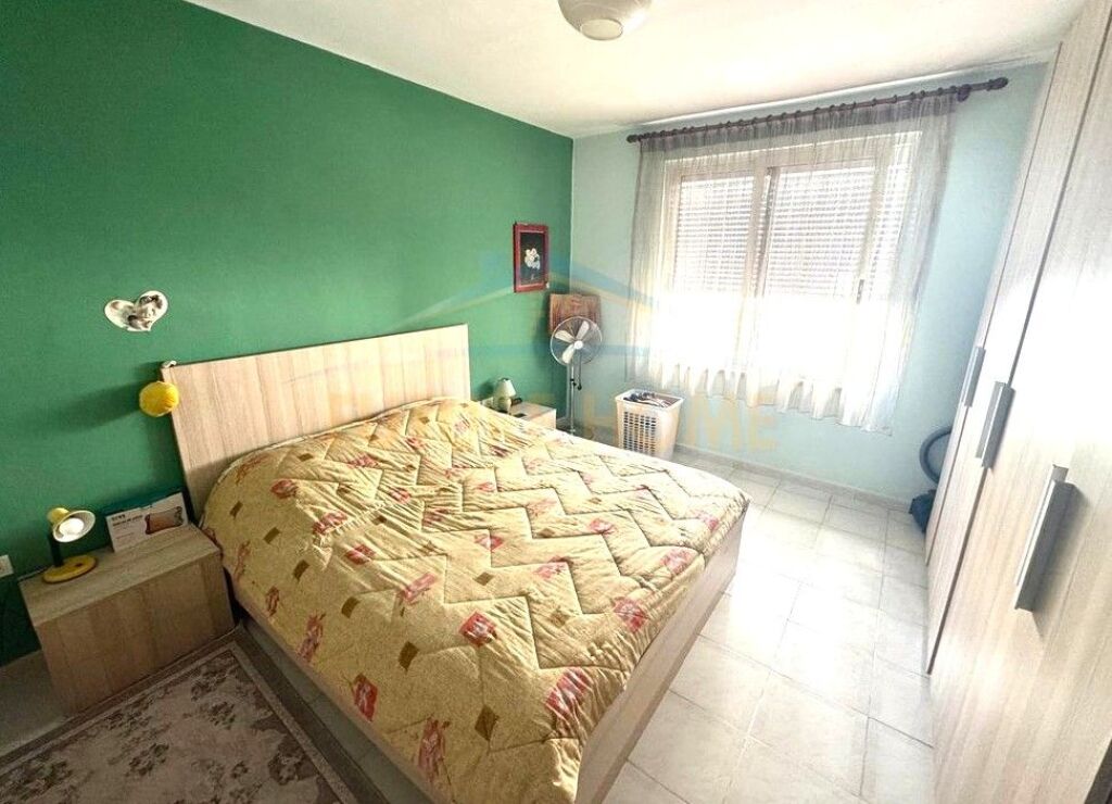 Shitet, Apartament 2+1, Bllok, Tiranë