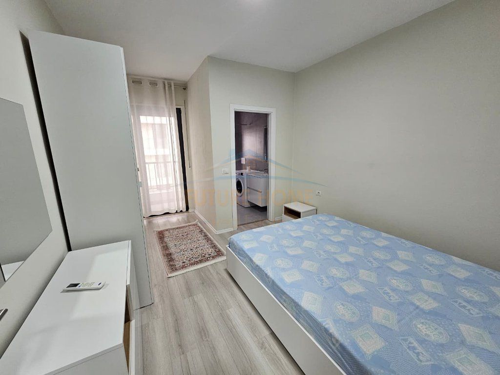 Qera, Apartament 2+1+2, Rruga e Durresit , Colosseo , Tiranë.