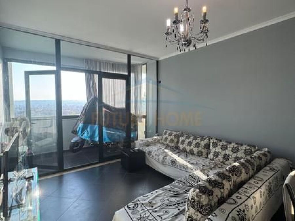 Shitet, Apartament 2+1+2, Fresk.