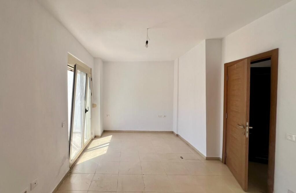 🏠ATTICO IN VENDITA: 2+1+2wc (172m²)  📍 Yzberisht 🔥  989€/m2  🔥  OCCASIONE PAZZESCA   -  139,500€ - Palazzo V.2016  ( Vicino a k. Cabej)