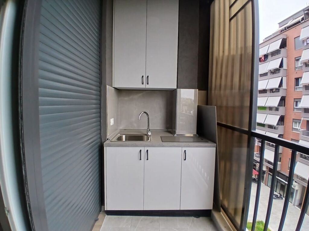 Studio apartment for rent - 5 May Street, Inerti complex 350 thousand lek