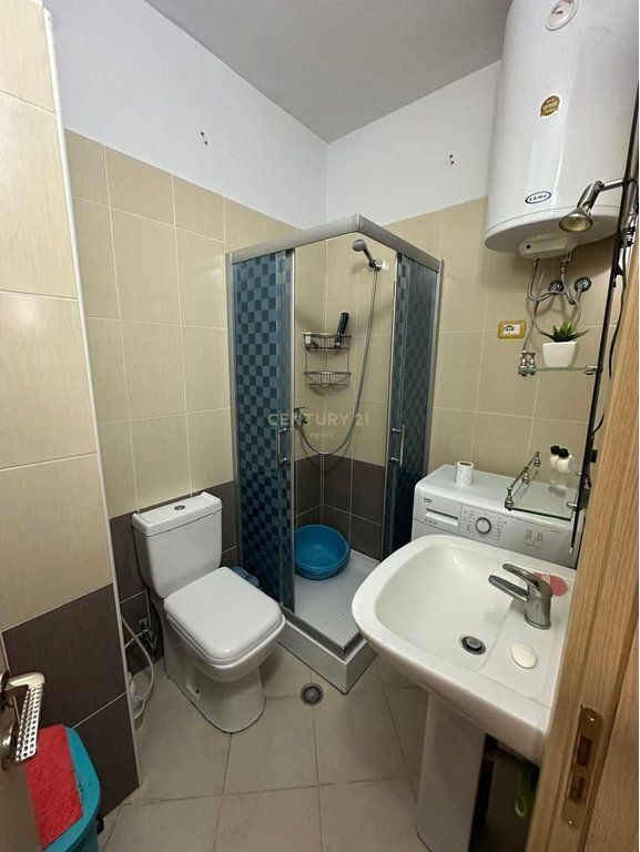 epet me qera apartament 1+1 në zonën e Freskut,