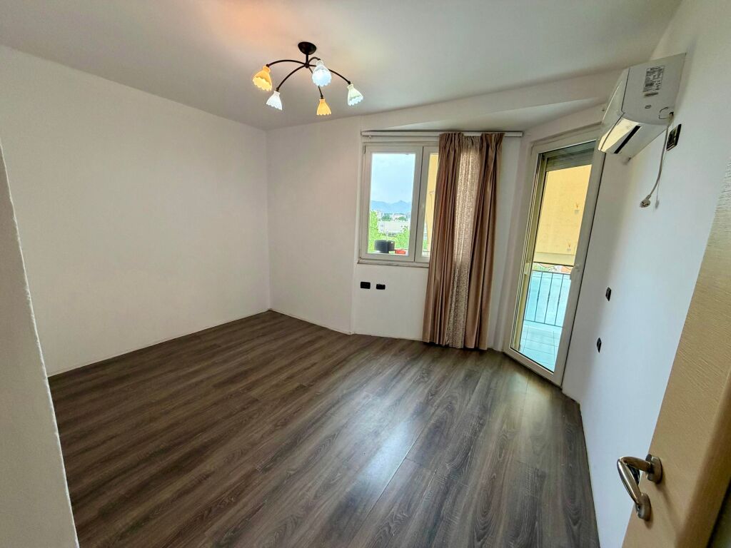 📣 SHITET Apartament 2+1 Me Ballkon 📍 Ish Fusha e Aviacionit ✨