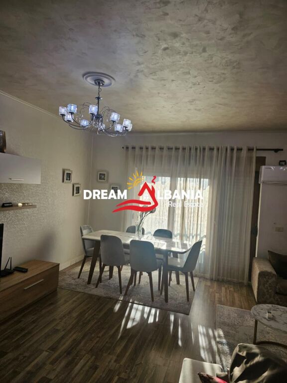 Appartamento 3+1 in affitto nel centro vicino a 9 piani Tirana (ID 4231489)